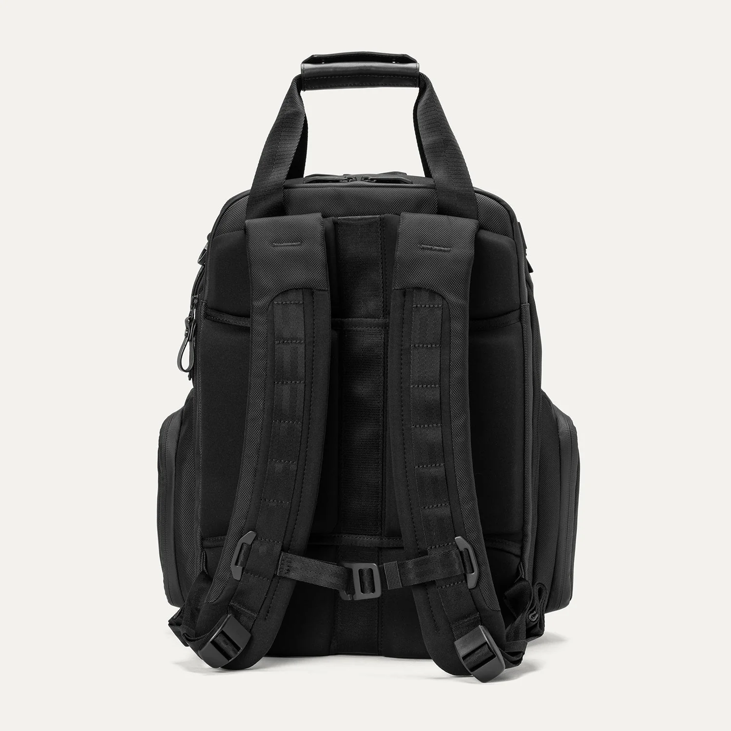 Travelpro® Altitude™ Medium Expandable Laptop Backpack 25-30L - Image 16