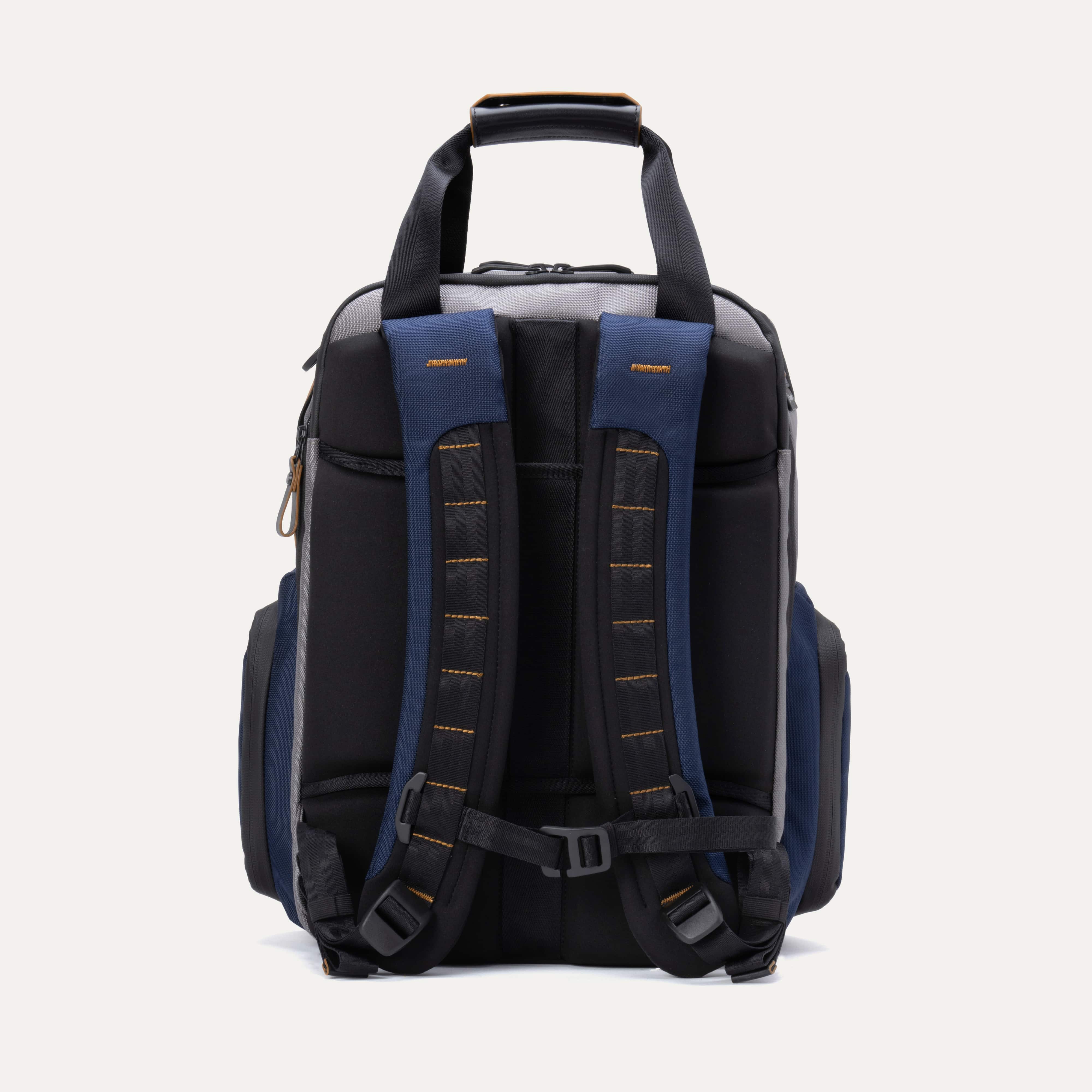 Travelpro® Altitude™ Medium Expandable Laptop Backpack 25-30L - Image 7