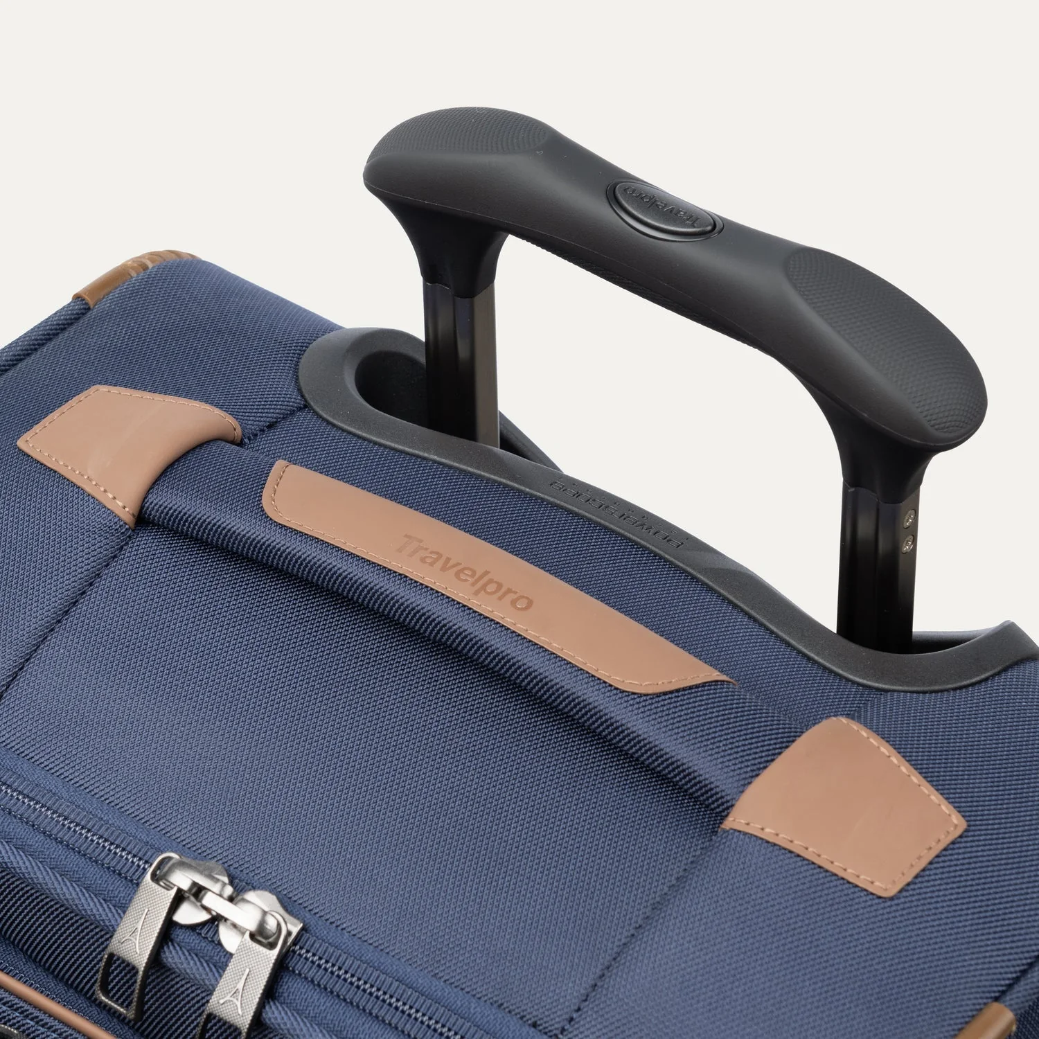 Crew™ Classic Carry-On / Large Check-In Set - Image 30