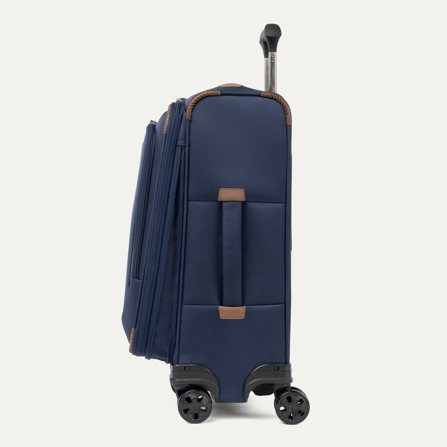 Crew™ Classic Carry-On / Large Check-In Set - Image 7