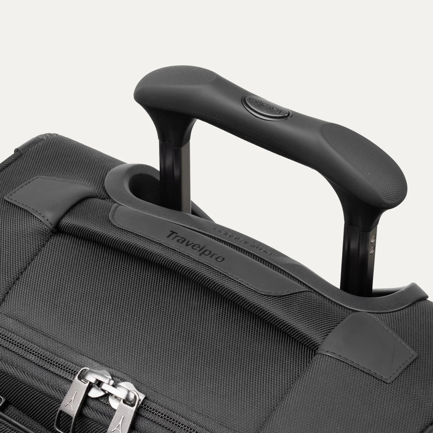 Crew™ Classic Compact Carry-On / Large Check-In Set - Image 10
