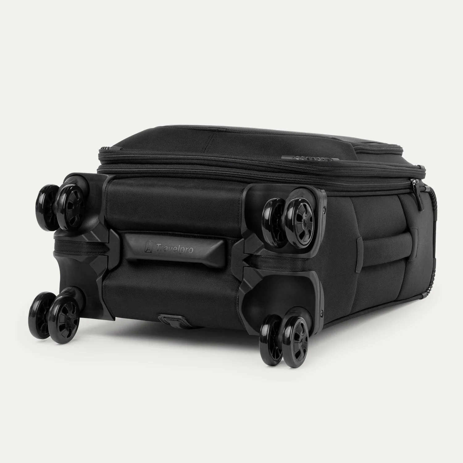Crew™ Classic Compact Carry-On / Large Check-In Set - Image 8