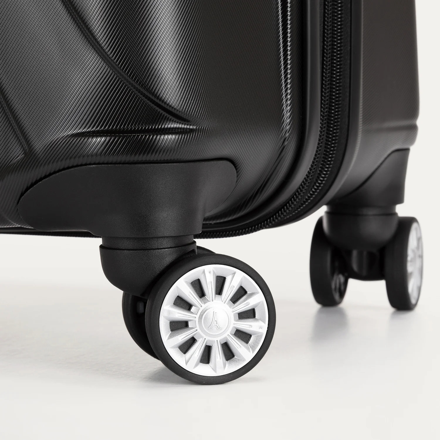Hydrogen®  Three Piece Luggage Set - Image 11