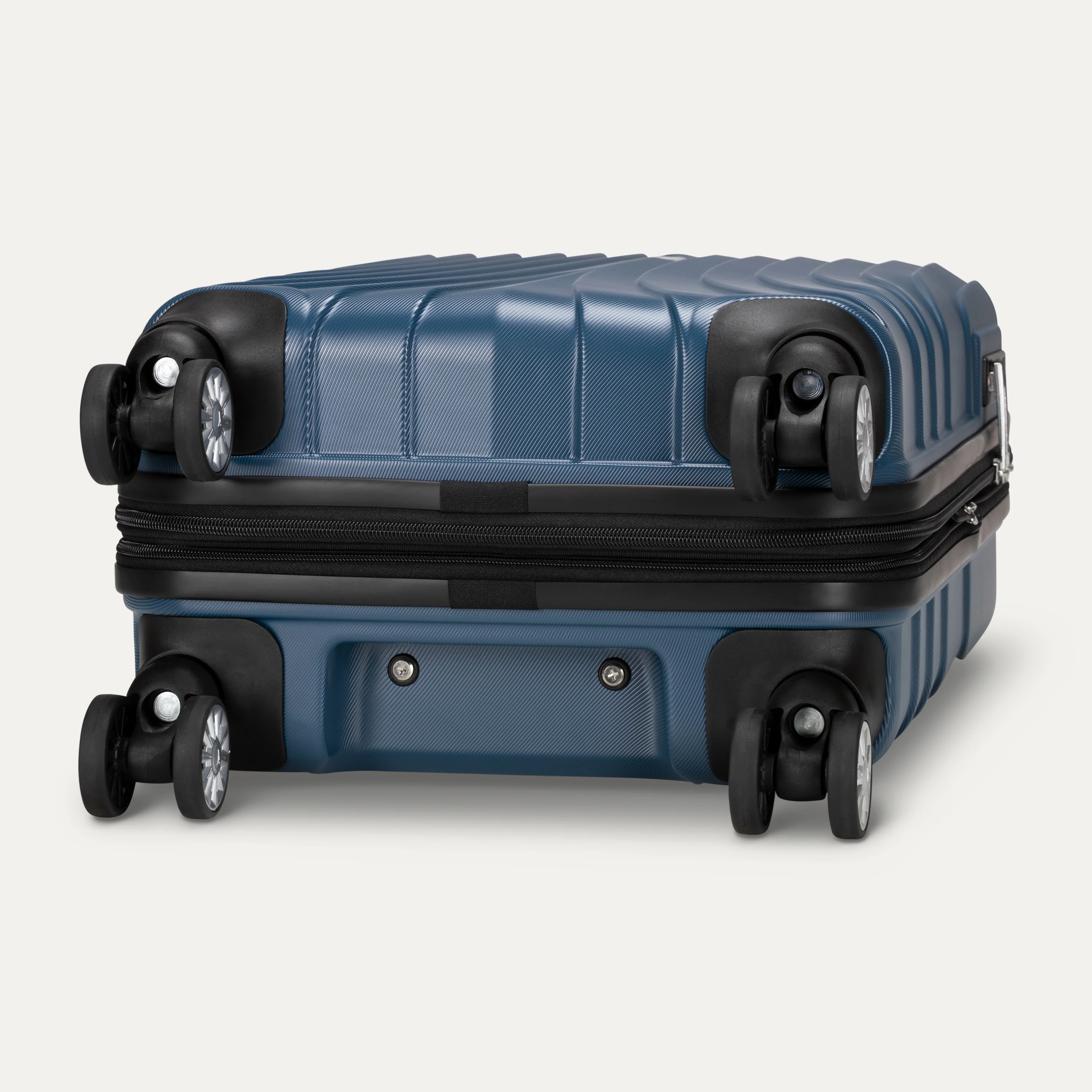 Hydrogen®  Three Piece Luggage Set - Image 20