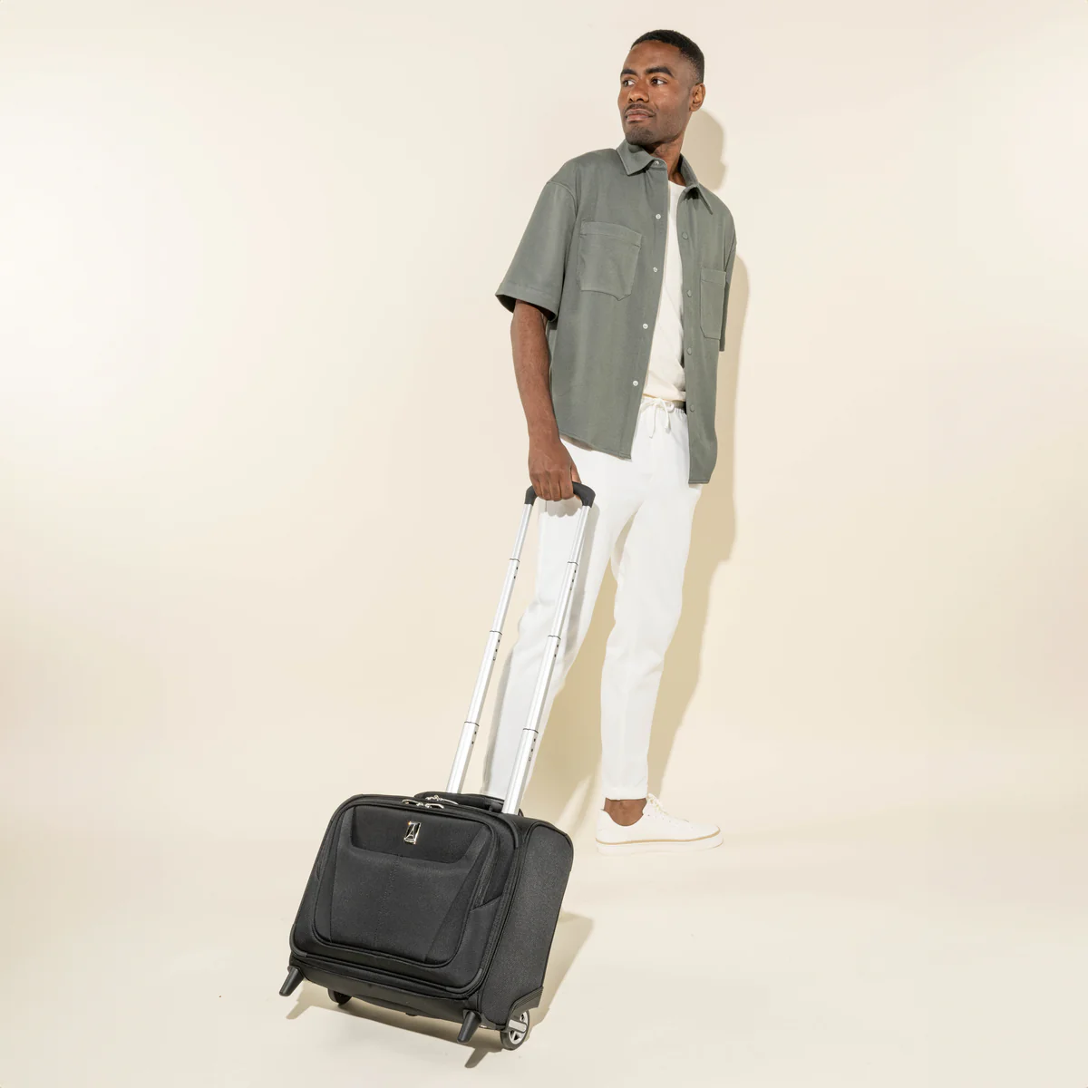 Maxlite® 5 Carry-On Rolling Tote - Image 4