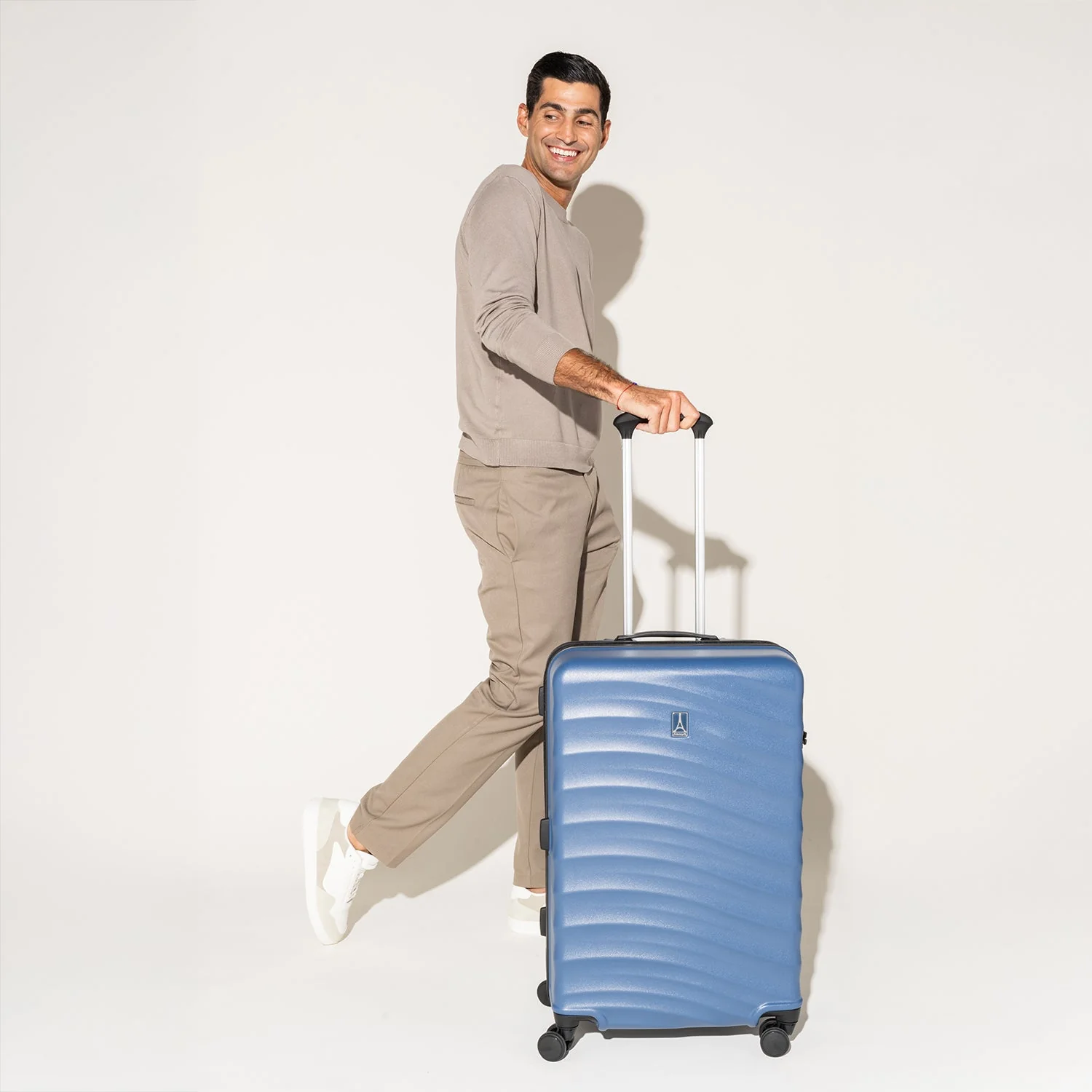 Maxlite® Air V2 Compact Carry-On / Medium Check-In Set - Image 26