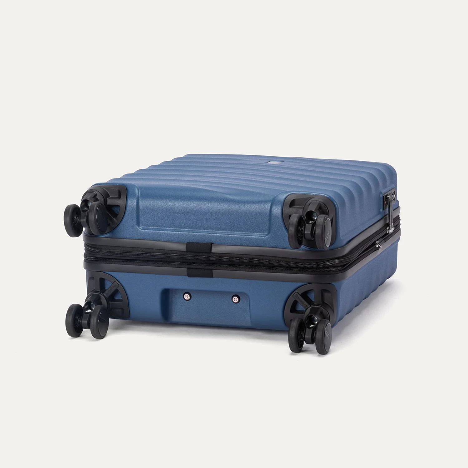 Maxlite® Air V2 International Carry-On Hardside Spinner - Image 15