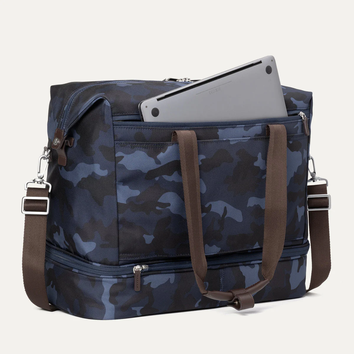 Platinum® Elite Drop-Bottom Weekender - Camouflage - Image 4