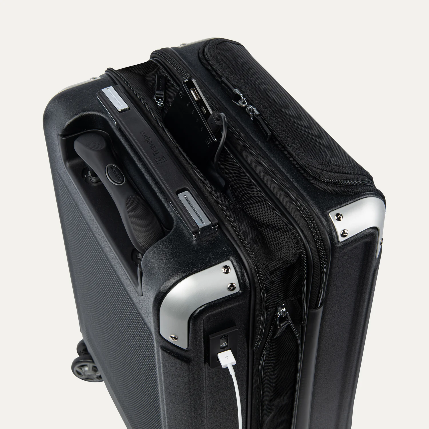 Platinum® Elite Carry-On Business Plus Hardside Spinner - Image 21