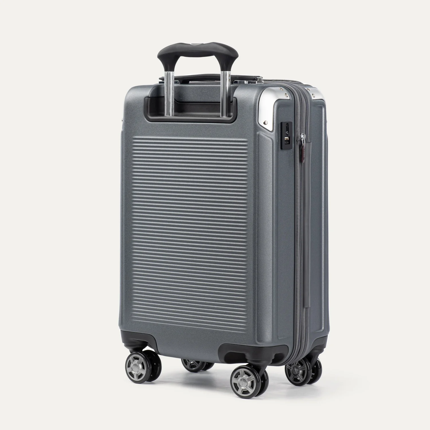 Platinum® Elite Carry-On Business Plus Hardside Spinner - Image 3