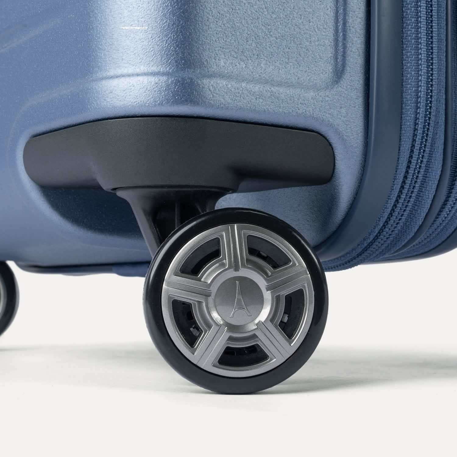 Platinum® Elite Large Check-In Hardside Spinner - Image 26