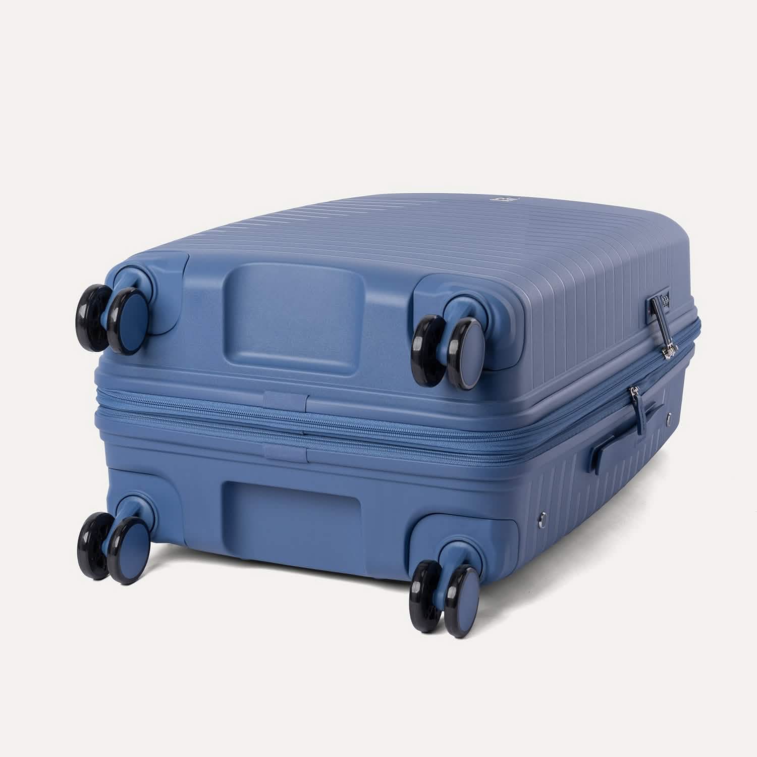 Optima® Expandable Medium Check-in Spinner - Image 14