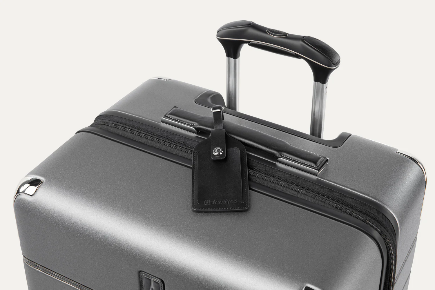 TravelproĀ® x Travel + LeisureĀ® Medium Check-In Expandable Spinner - Image 24