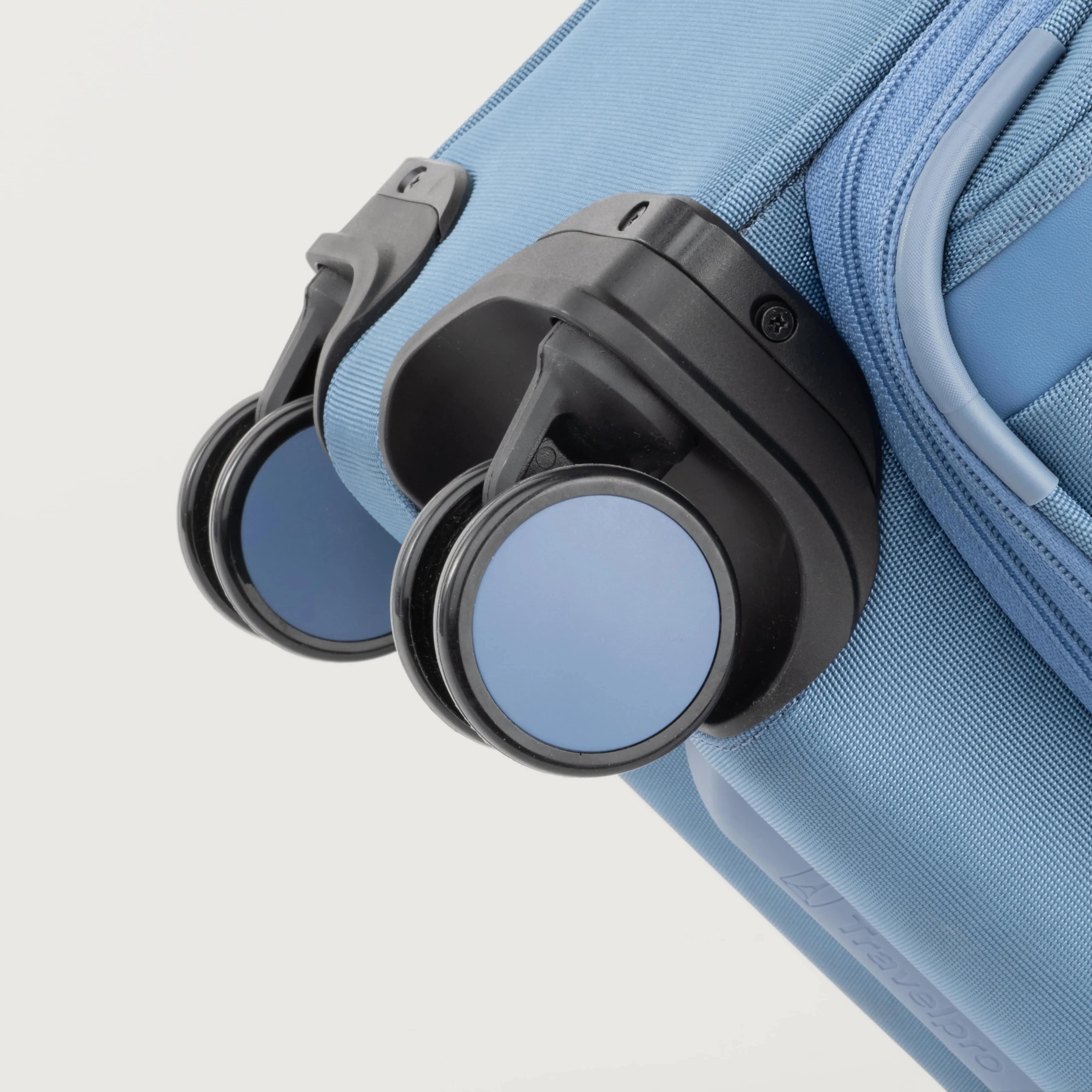 VersaPack®+ Carry-On Spinner - Image 28