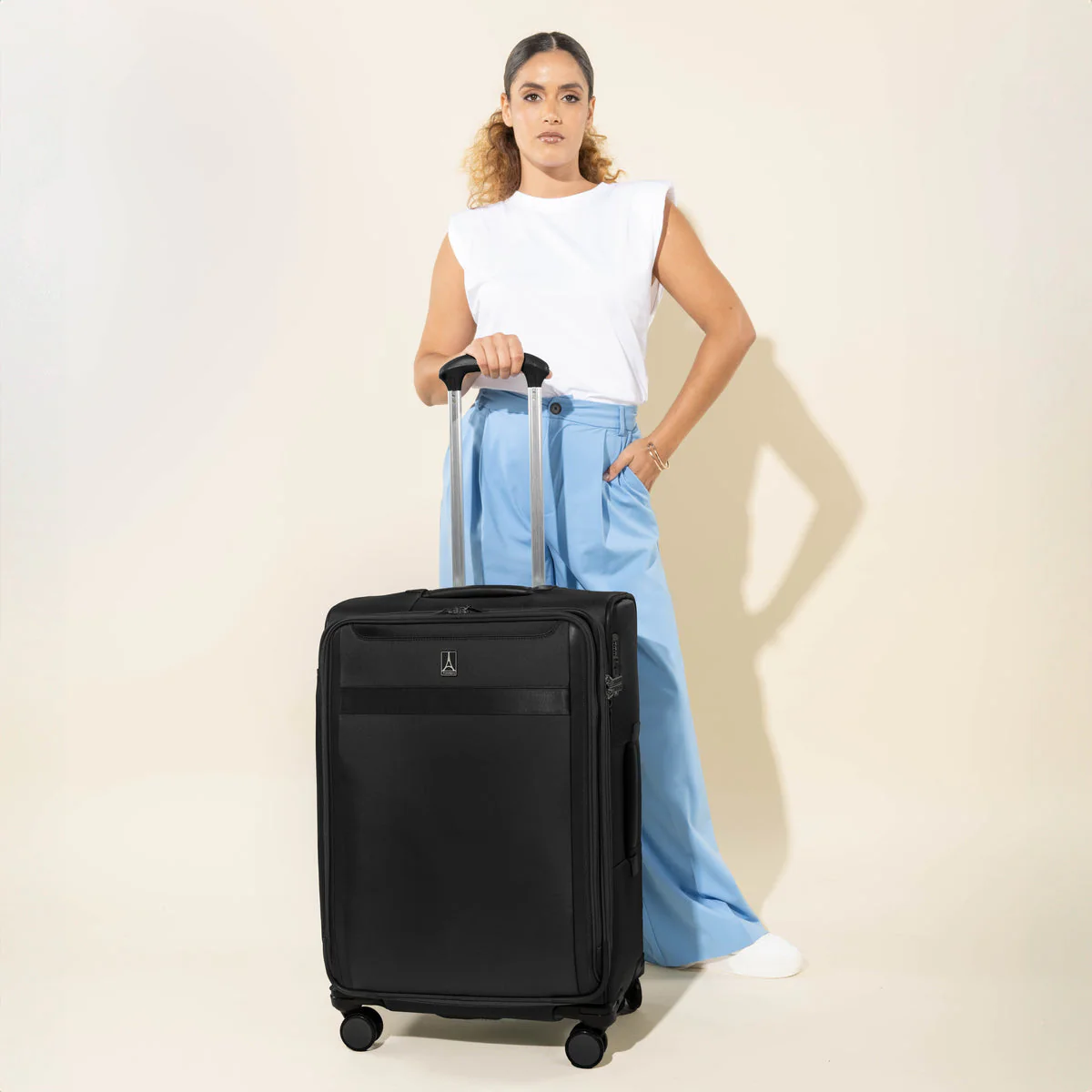 Versapack+ Medium Check-in Spinner / Travelpro® Altitude⢠Large Backpack Set - Image 4