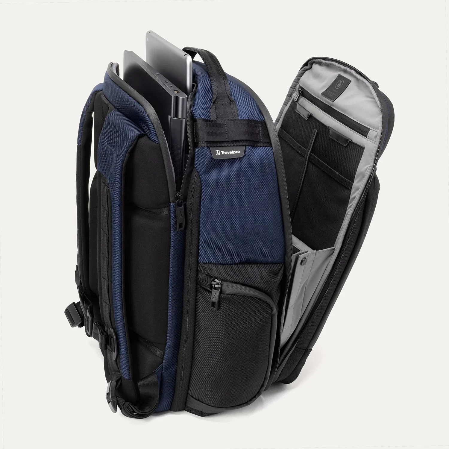 Versapack+ Medium Check-in Spinner / Travelpro® Altitude⢠Large Backpack Set - Image 6