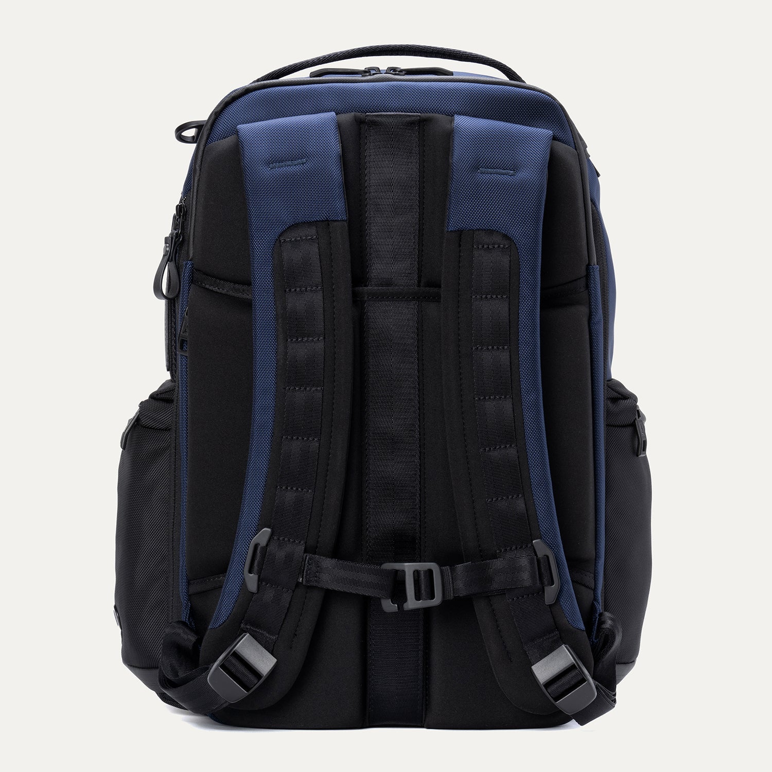 Versapack+ Medium Check-in Spinner / Travelpro® Altitude⢠Large Backpack Set - Image 8